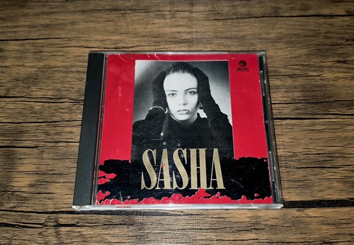 Sasha extraña nada - no,